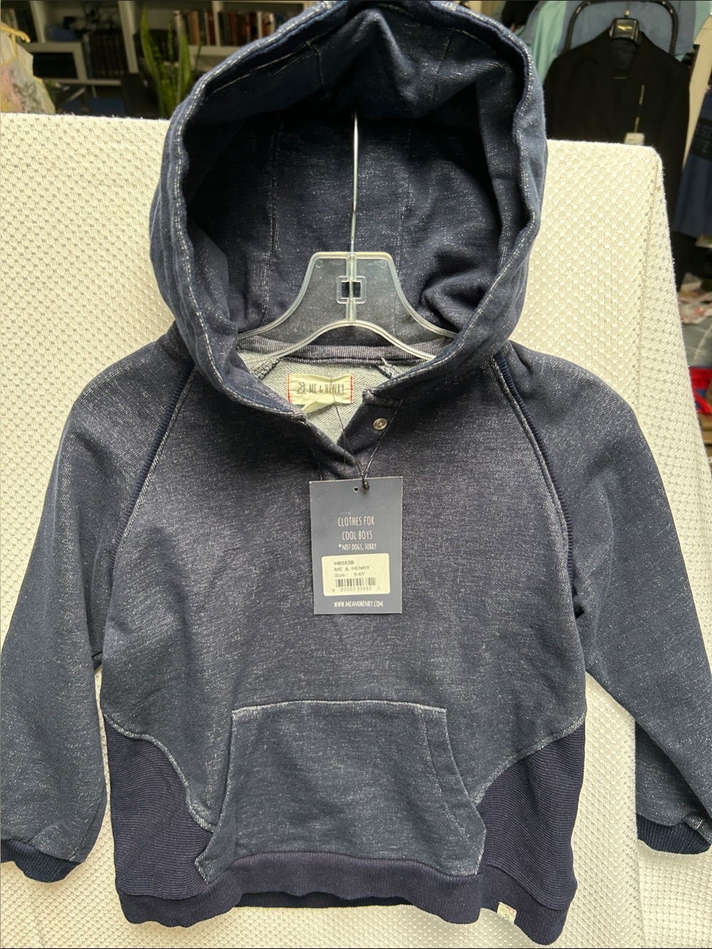 Me & Henry Navy Pullover Hoodie - medium weight Cotton Sweatshirt. size 5/6. NWT